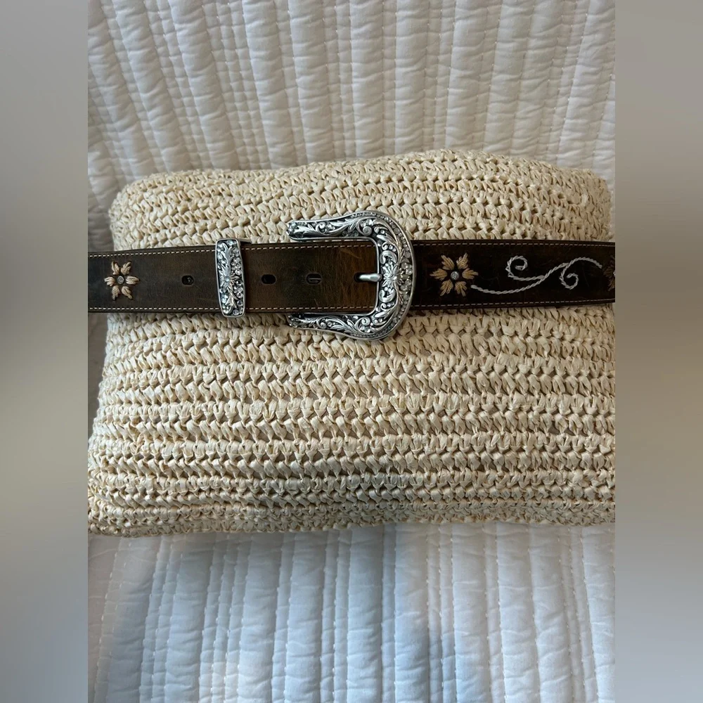 NWOT Nocona Ladies Western Rhinestone Belt Brown with Silver Buckle Size L - Picture 2 of 6